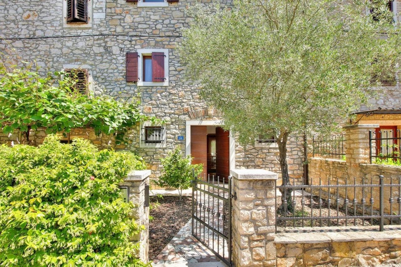 Villa Anthony With 3 Bedroom And Private Pool Near Umag Materada Exterior foto